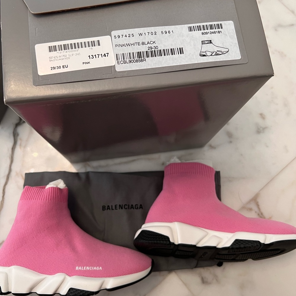 BNIB Balenciaga kids sneakers 29-30. Pink white black color. Purchased in saks